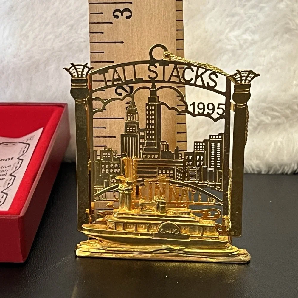 Tall Stacks Riverboat Ornament 1995 Cincinnati Ohio McAlpin's 24kt Gold Finish